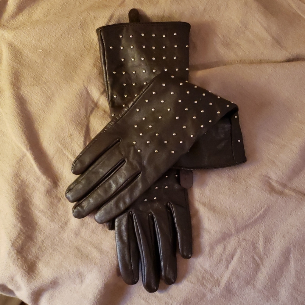 Gloves